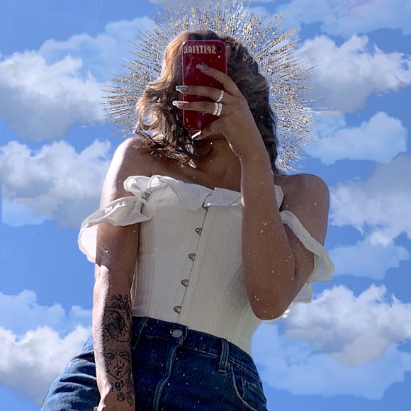 Meet your Posher, Hailey - Picture 1 of 1